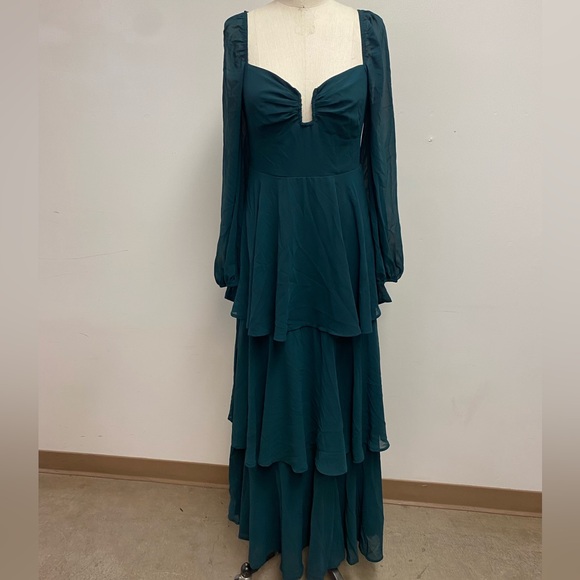Emerald Green Long Sleeve Tiered Maxi Dress Medium - Picture 4 of 6